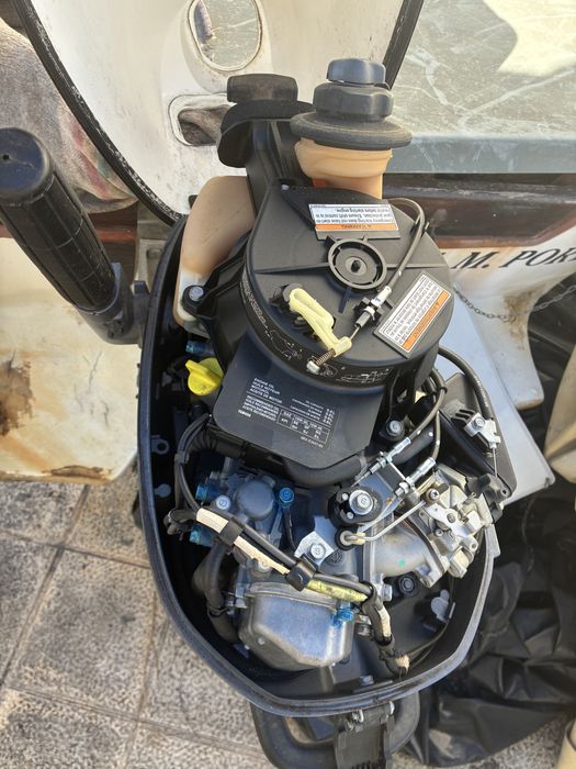 Motor Yamaha 6 cavalos a 4 tempos
