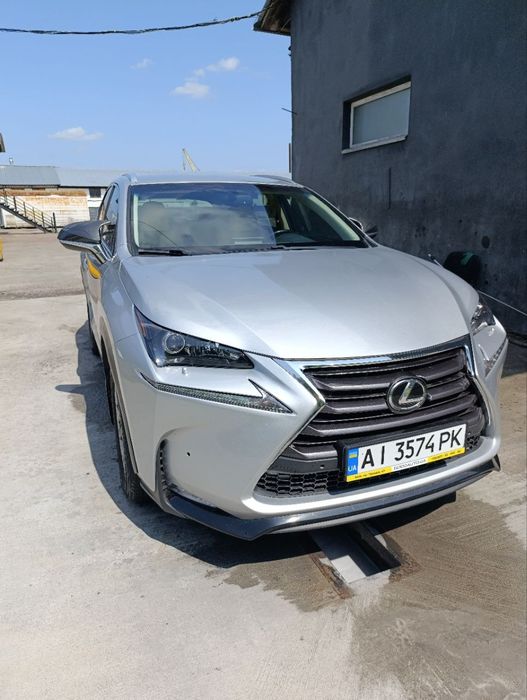 Продам Lexus NX 200t