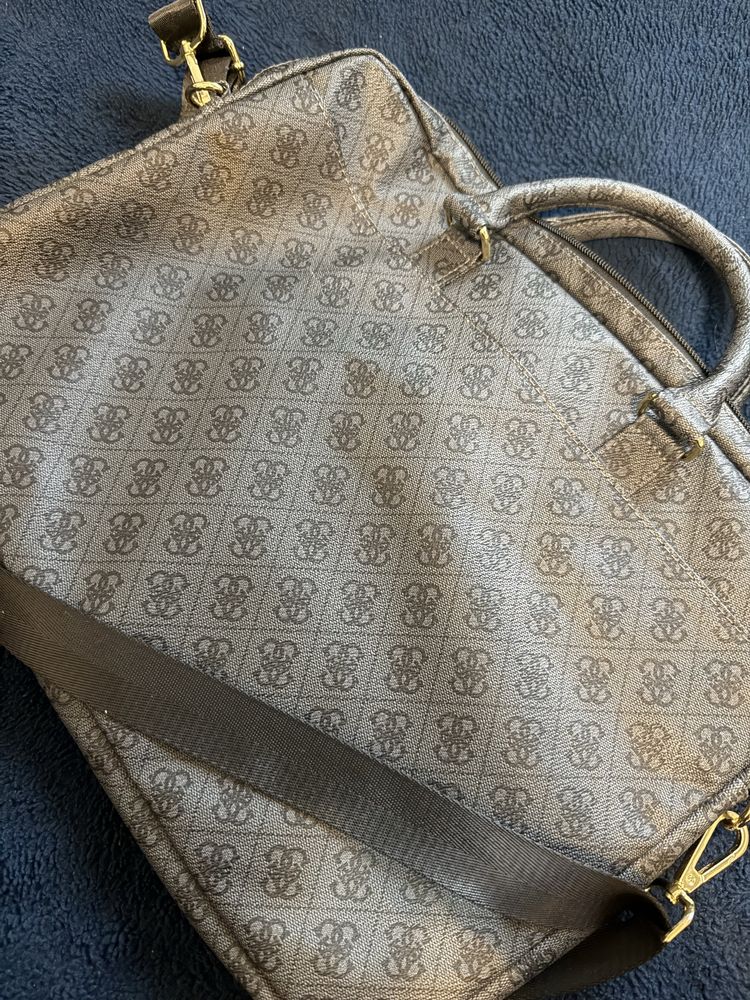 Torba na laptopa Guess