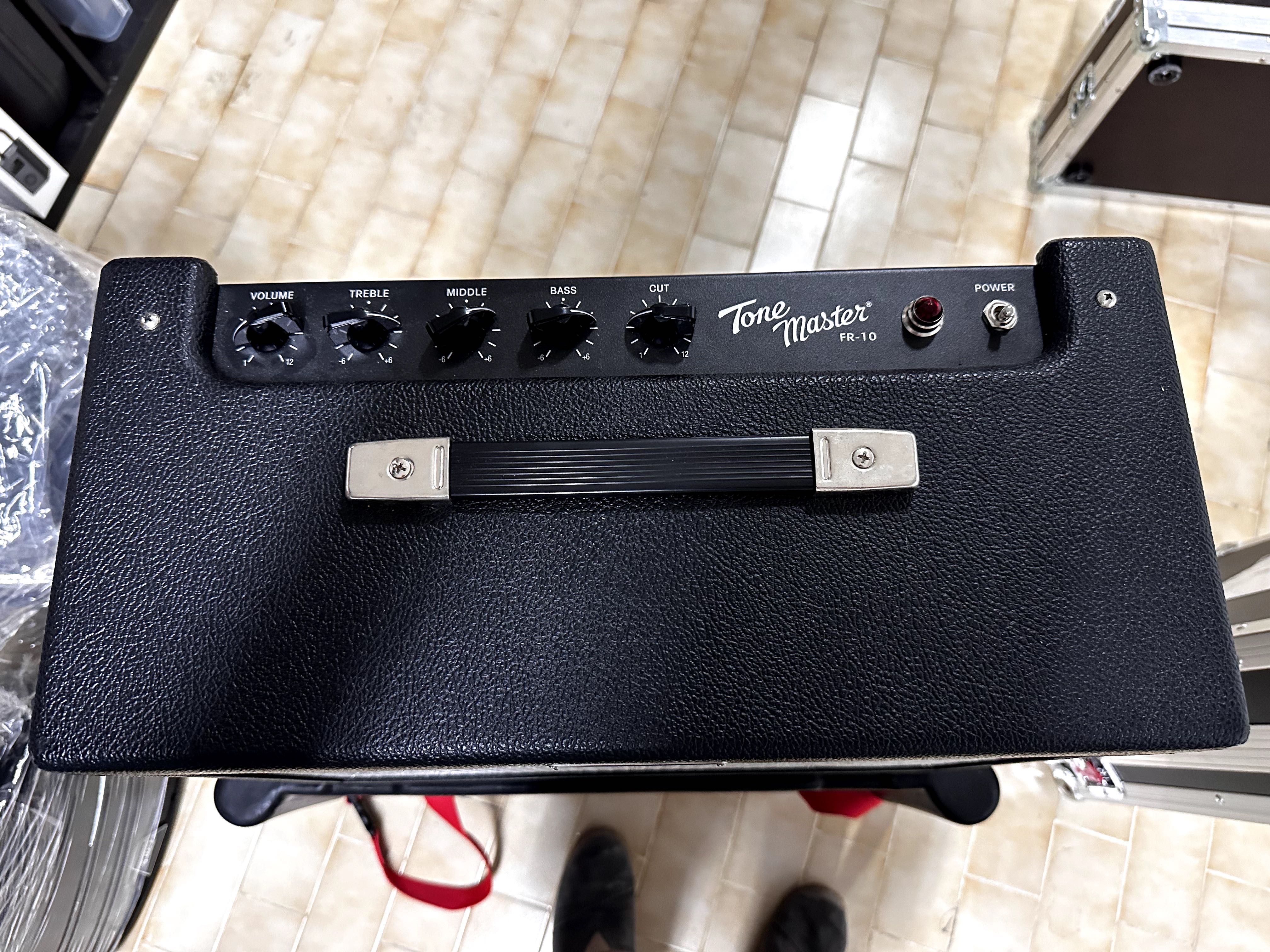 Fender Tone Master FR-10 como novo