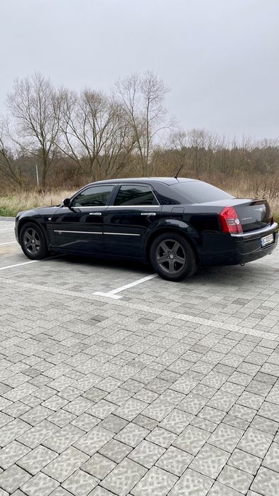 Продам Крайслер 300С