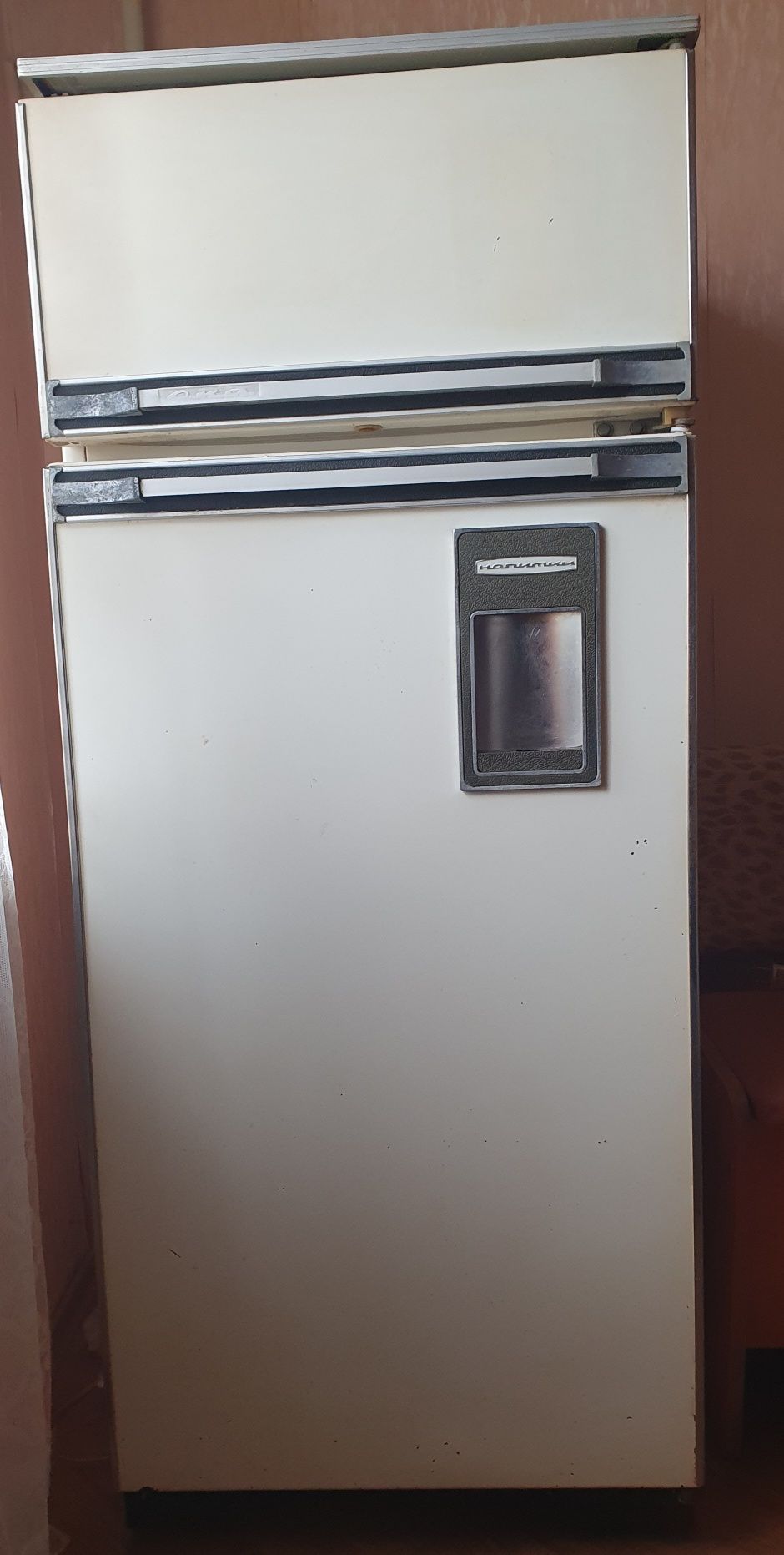 Продам старый холодильник бу  Ока 6
