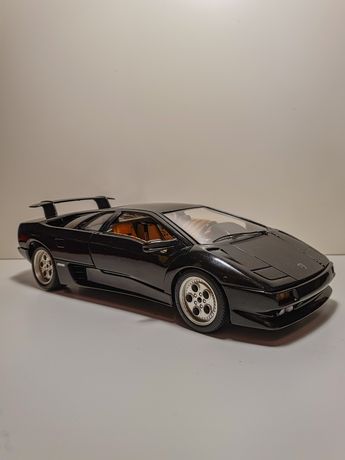 Model Lamborghini Diablo 1:18 (1/18, samochód, bburago)