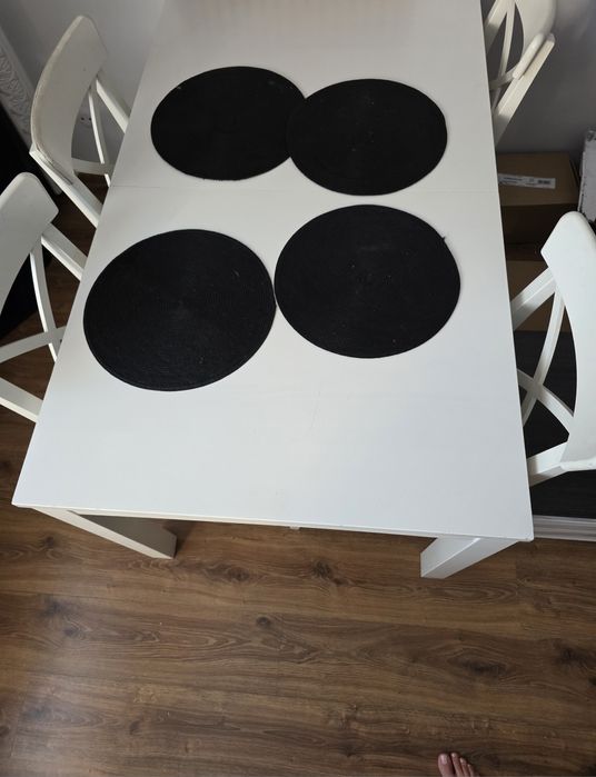 Stół BJURTSA ikea 140/200x85 z krzesłami INGOLF