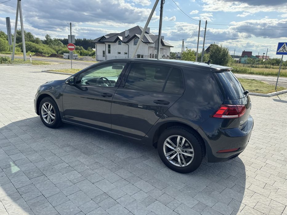 Volkswagen Golf VII