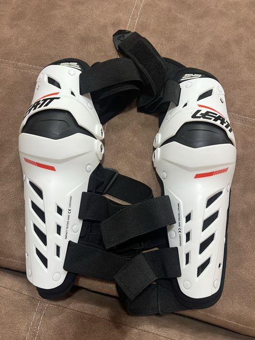 Мотонаколінники Leatt Dual Axis s/m