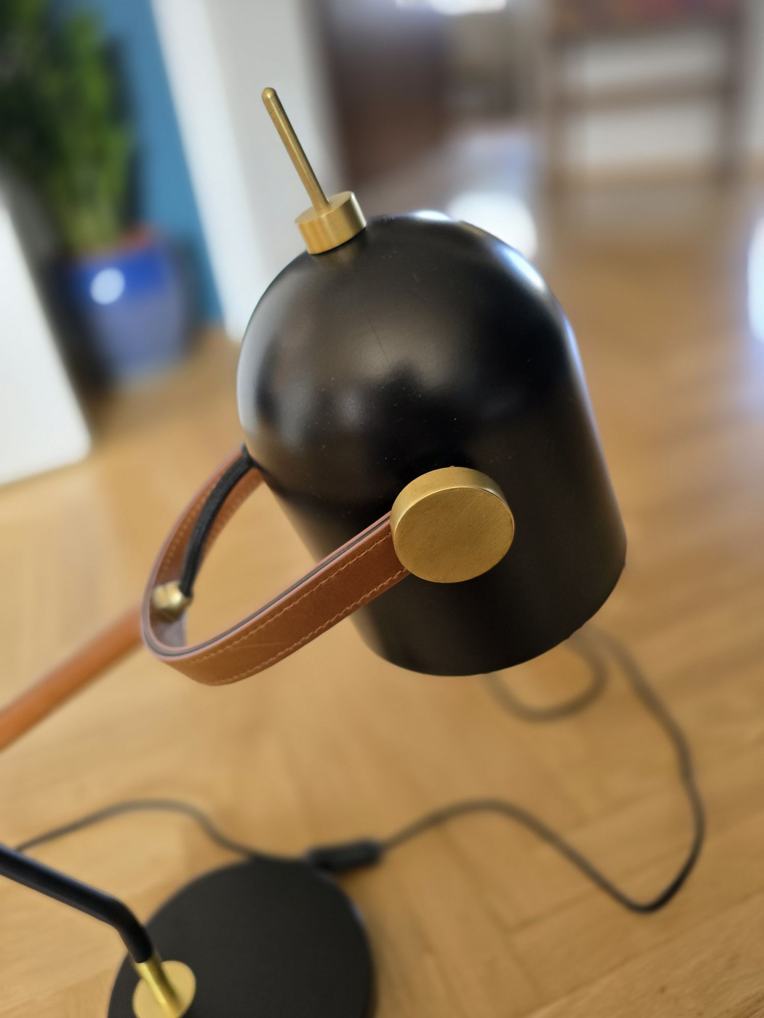 Lampka Lucide design skóra