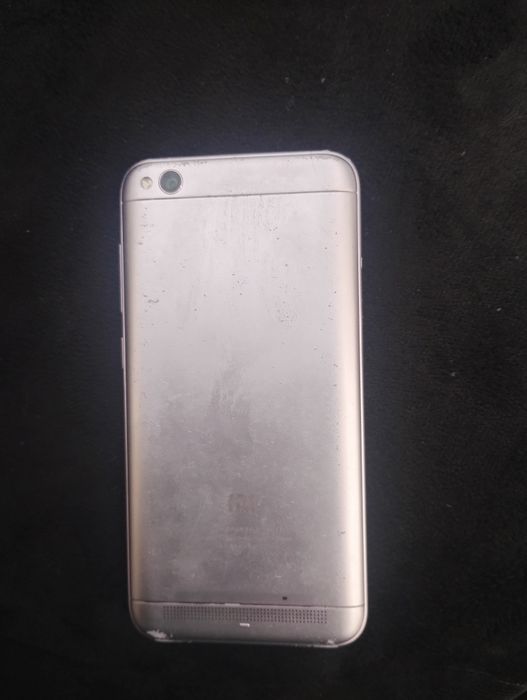 Xiaomi redmi 5a . 2/32 гб . Рабочий