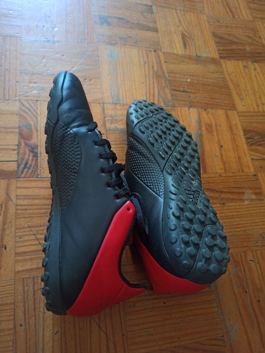 Chuteiras adidas traxion X