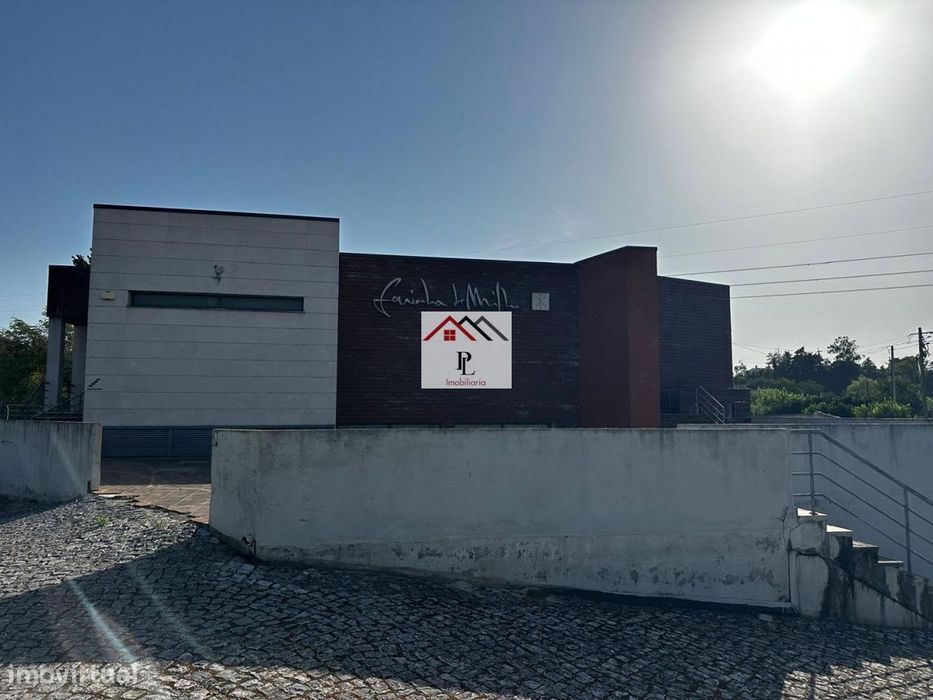 Espaço comercial para restauração  (V942MS)