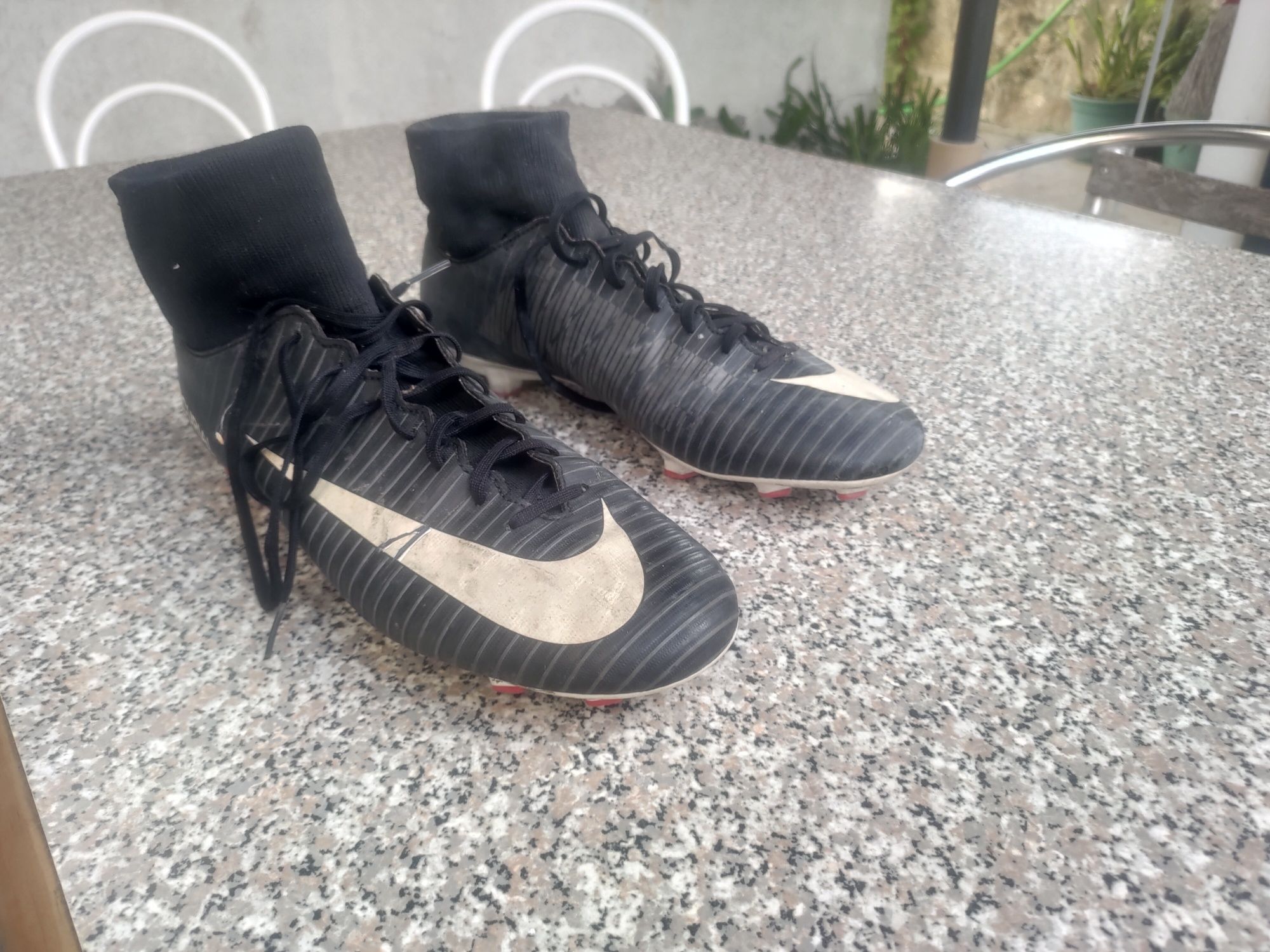 Chuteiras Mercurial  44