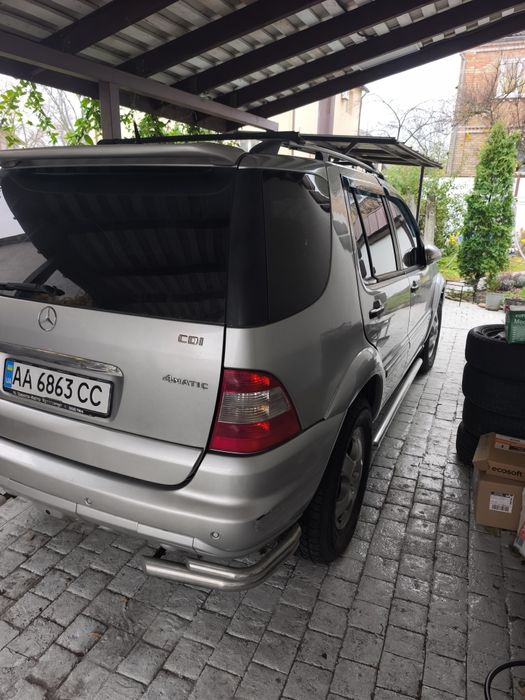 Мерседес Мл 270  2005