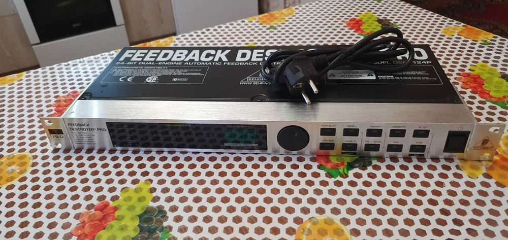 Behringer DSP1124P Подавитель обратной связи