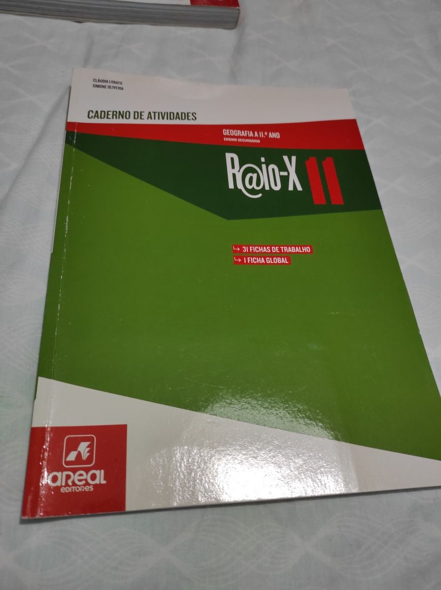 Manual e caderno de atividades Raio-X de geografia do 11 ano