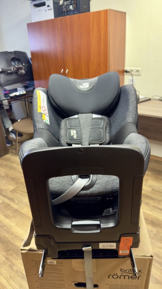 Автокрісло Britax Römer DUALFIX M i-SIZE V22 (Graphite Marble)