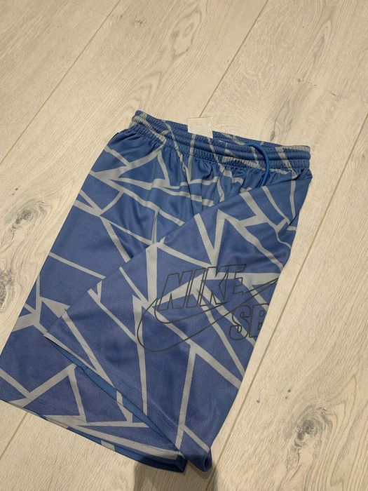 Шорти найк біг свуш