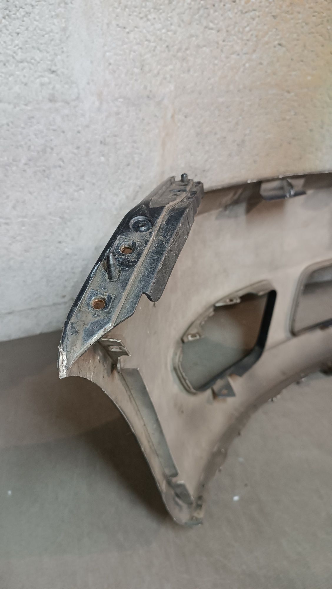 Vendo parachoque de frente Ford fiesta ano 2002/05