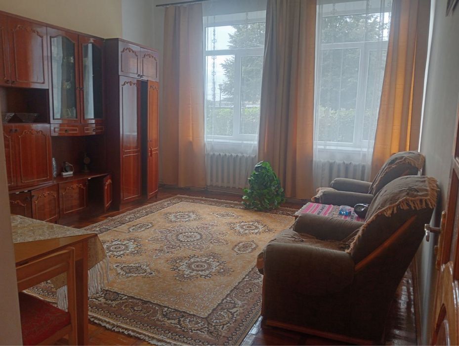 Продаж квартири . М. Великі Мости . Львівська обл.