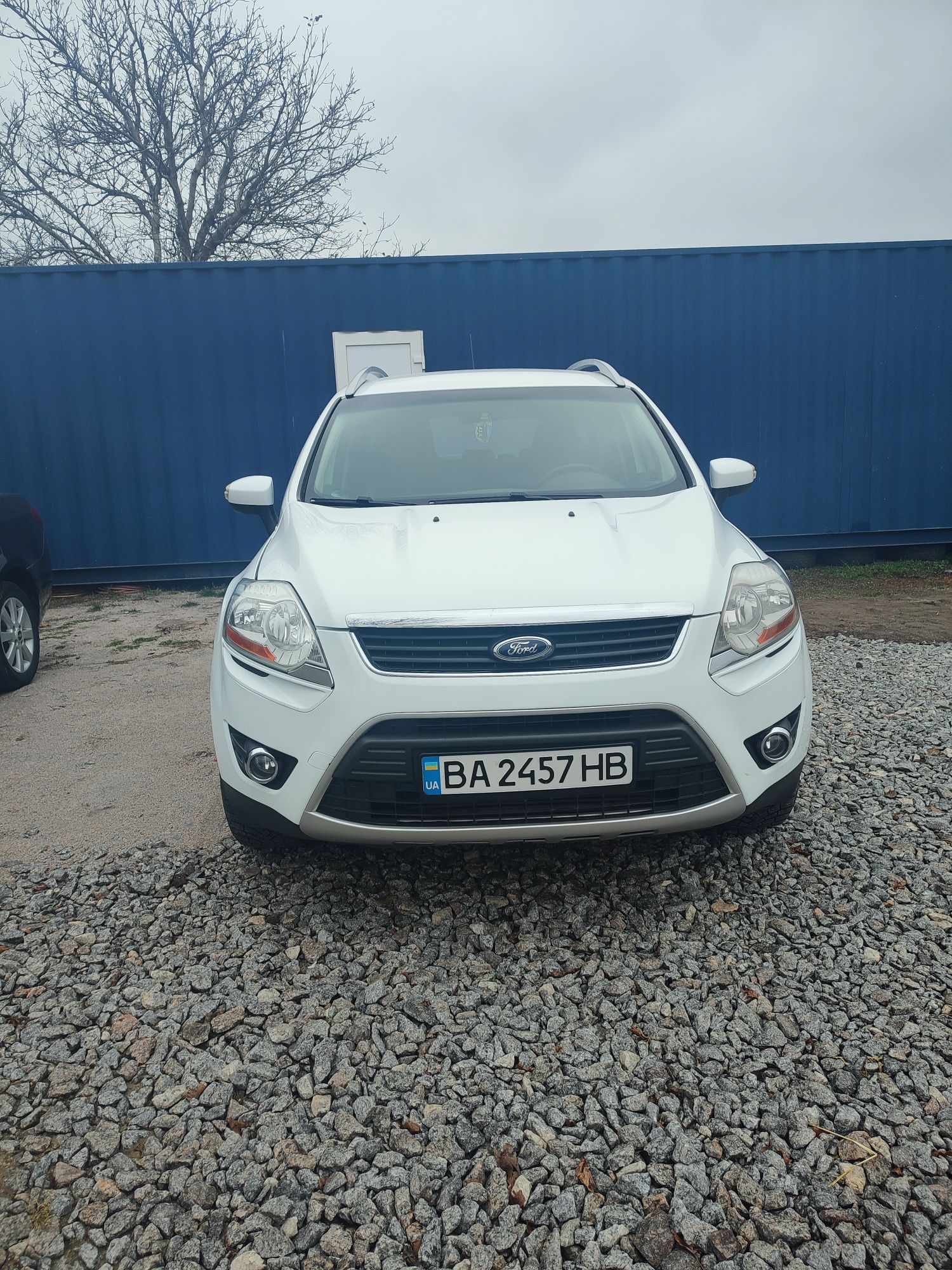 Паркетник Джип Форд Куга 2.0tdi рідна фарба.2013р куплена.