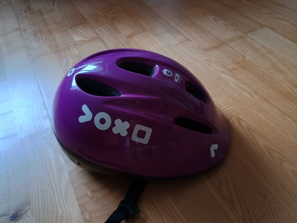 Kask rowerowy dziecięcy BTWIN, r. 52-56 cm.