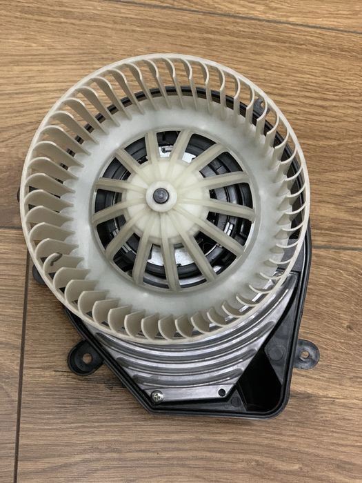 Крыльчатка моторчика печки Skoda Superb 1