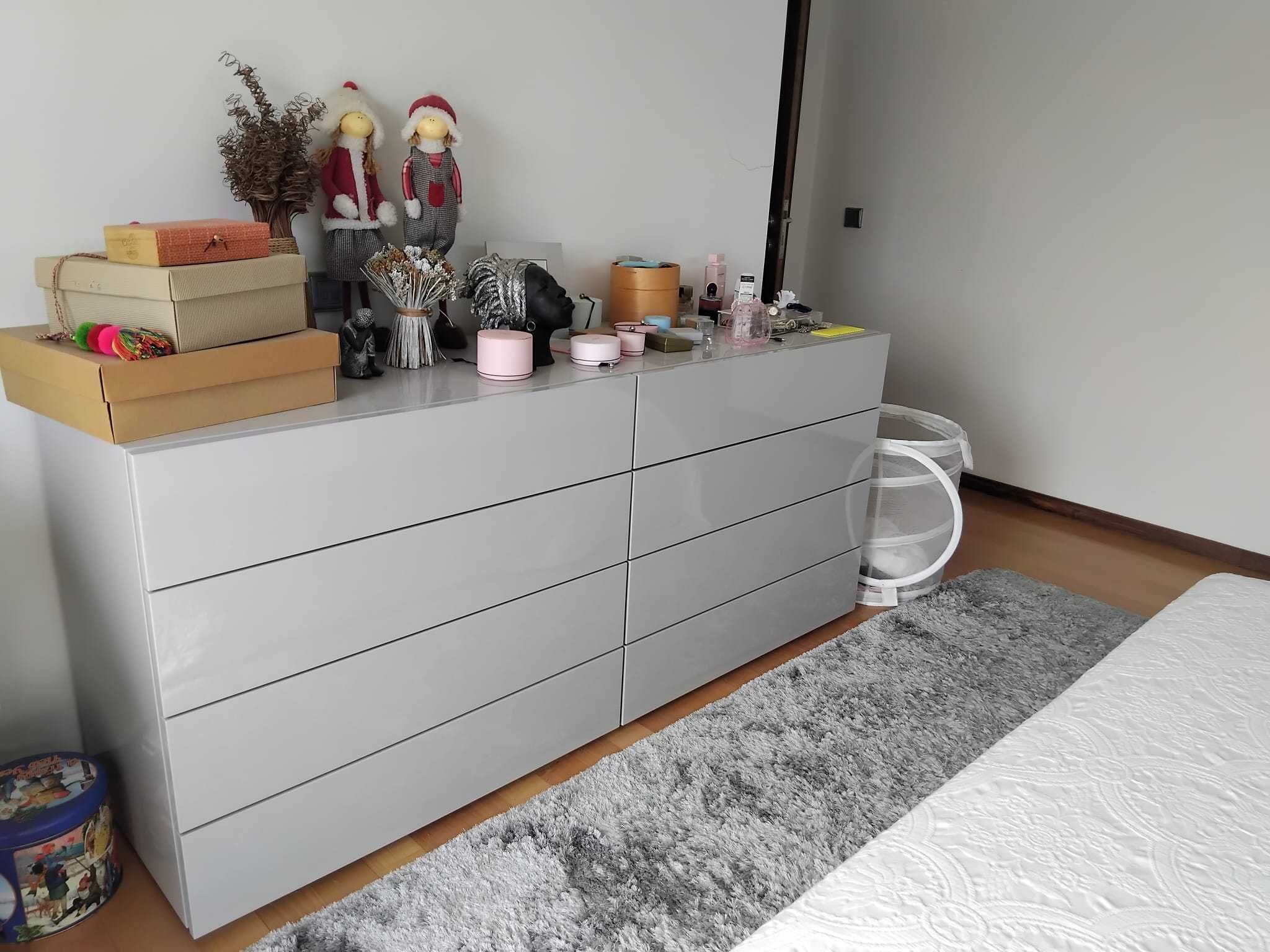 Quarto completo com colchão