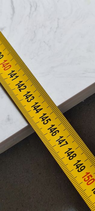 Parapety z konglomeratu