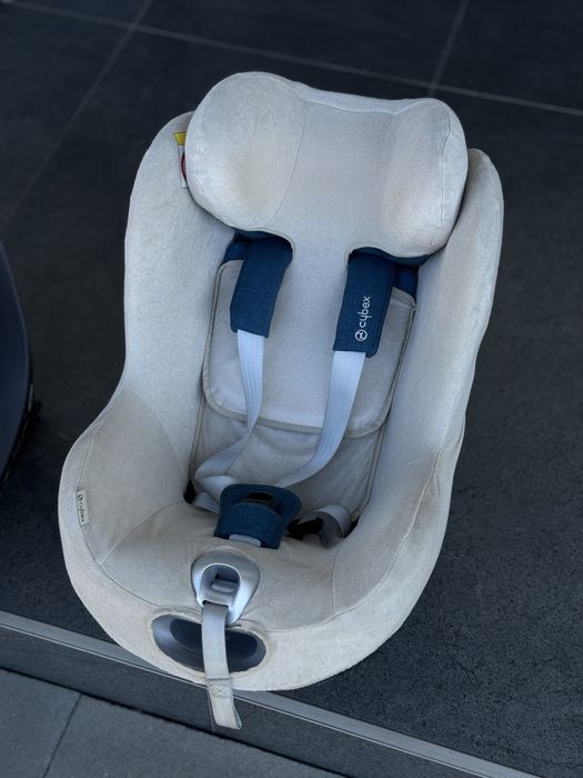 Дитяче автокрісло Cybex Sirona Z2 i-size + базаZ isofix + літній чохол