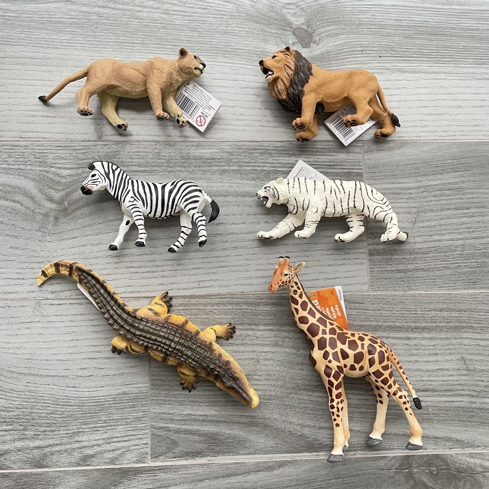 Фігури тварин коней кінь Safari Schleich лев лось жирафа