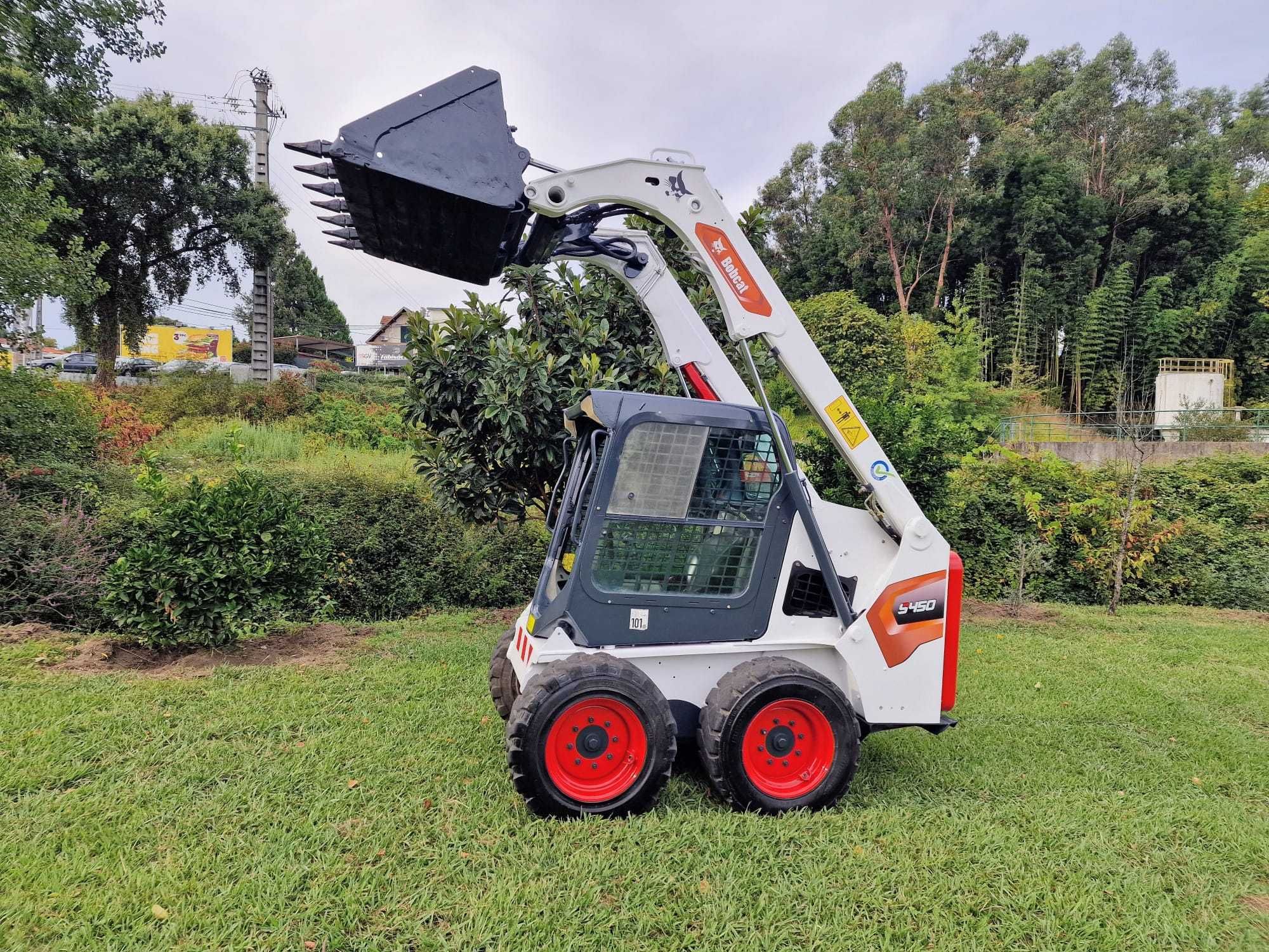 Mini Pá Bobcat S450
