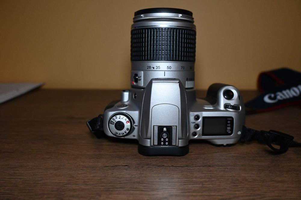 Aparat Canon EOS 300