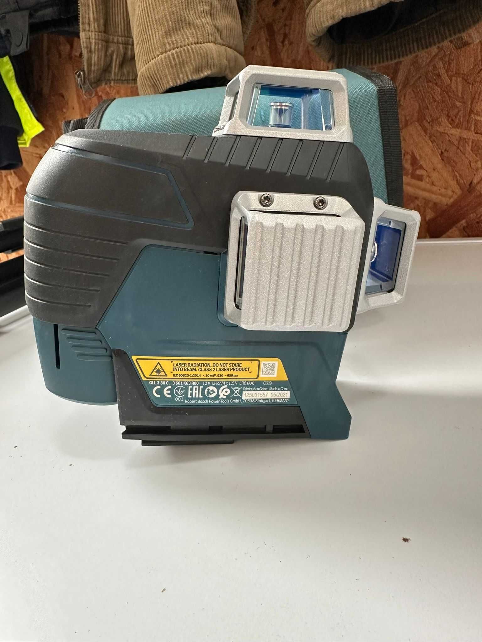 Nível laser de linhas GLL 3-80C