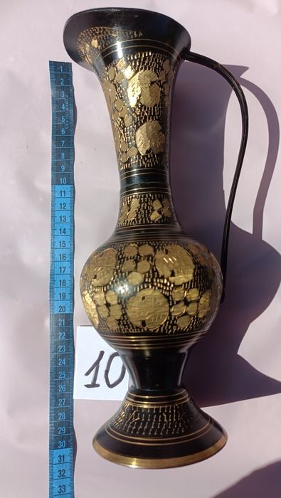 Продам вазу з латуні