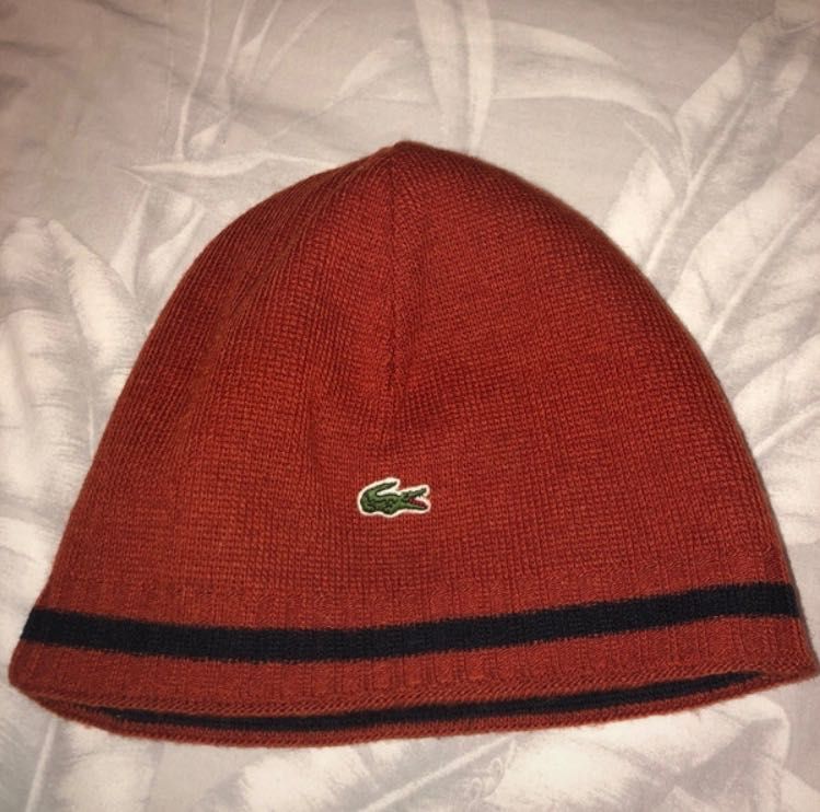 Gorro lacoste feminino
