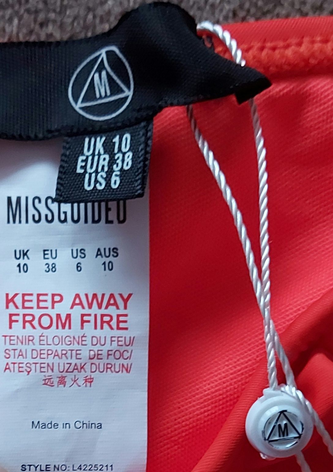 Majtki od bikini MISSGUIDED rozm.M - nowe z metką