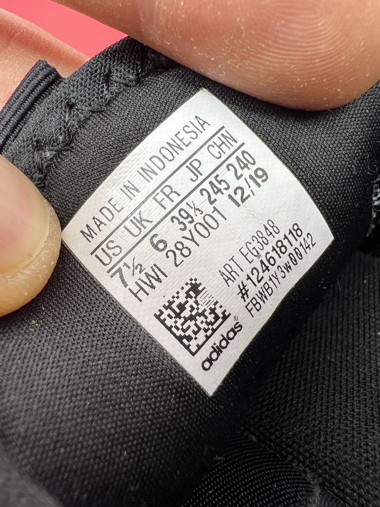 Кросівки 39.5р.24.5см. Adidas cloudfoam