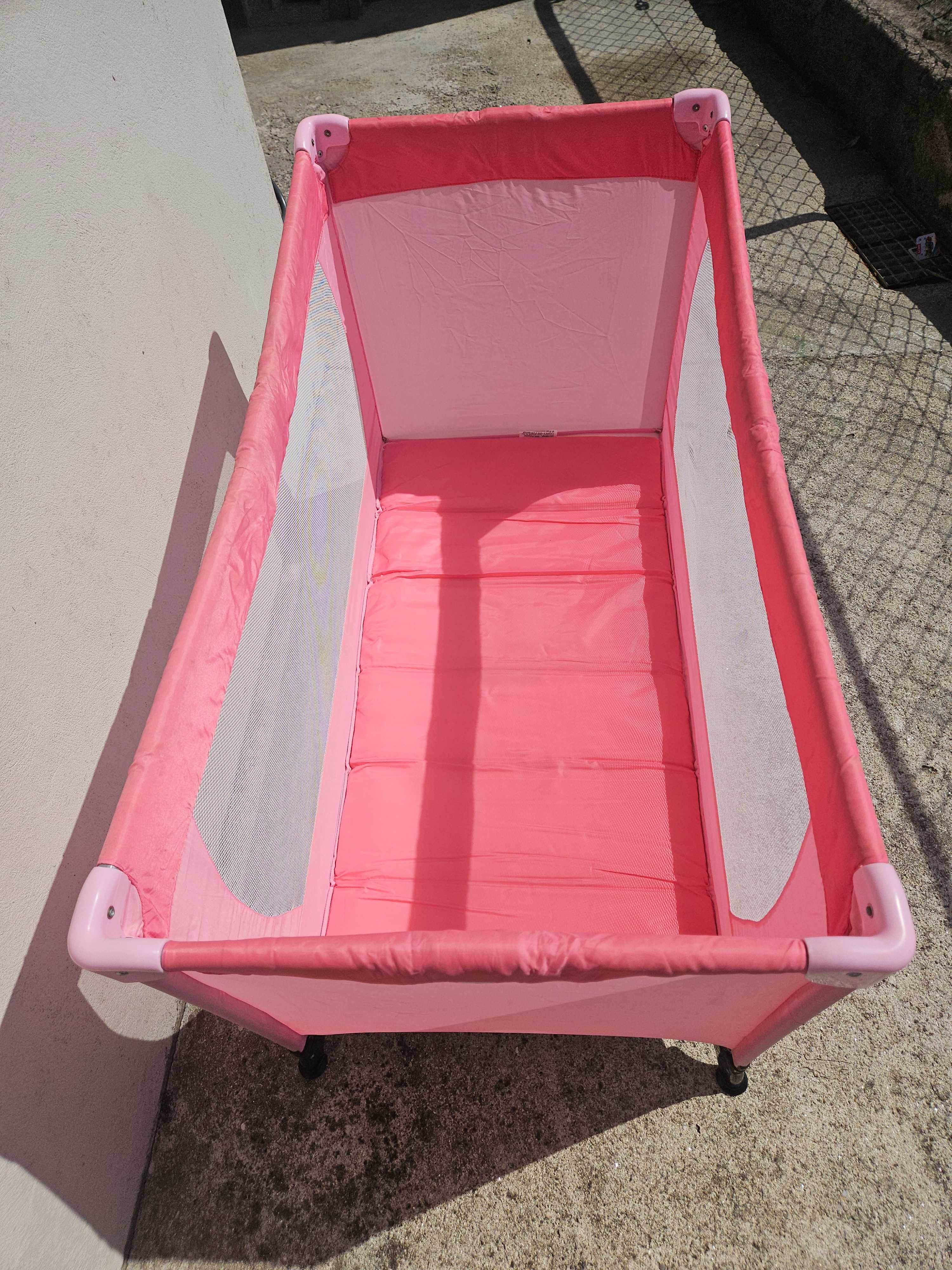Cama de viagem de bebé