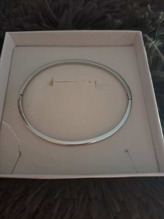 Pulseira rígida em aço com zirconias