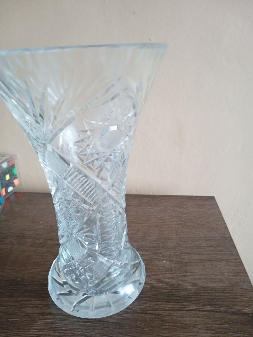 Piękny kryształowy wazon prl