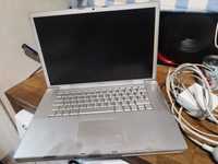 Dois portáteis Acer MacBook