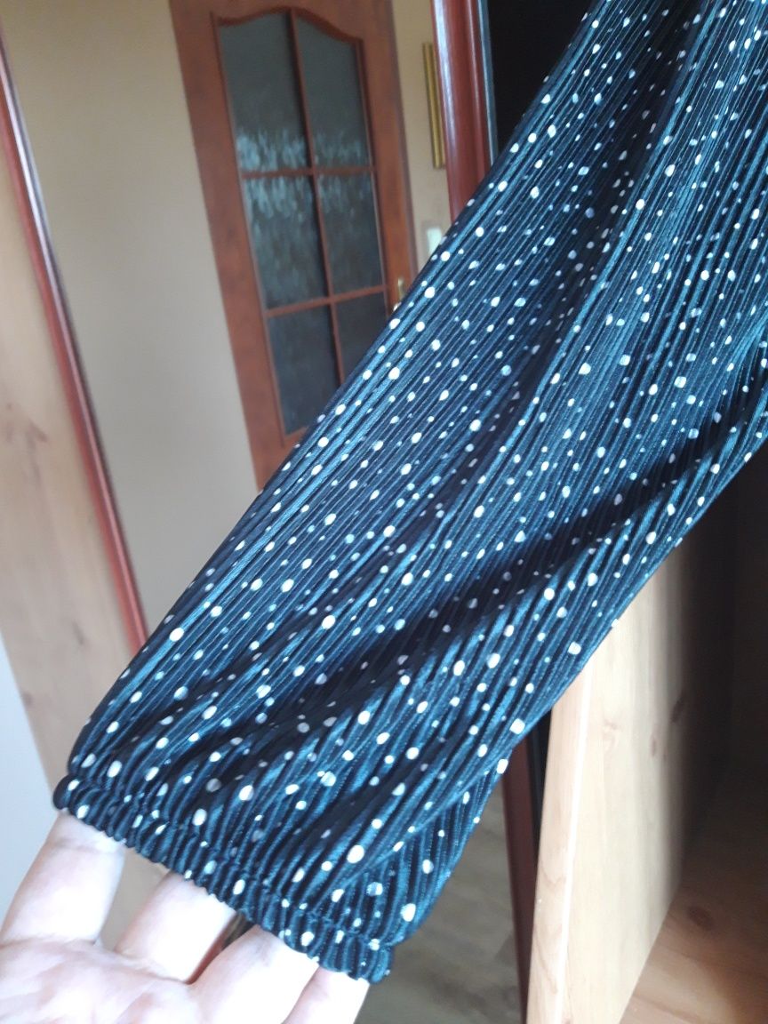 Śliczna mini trapezowa plisowana  sukienka plus size rozmiar 50/52/54