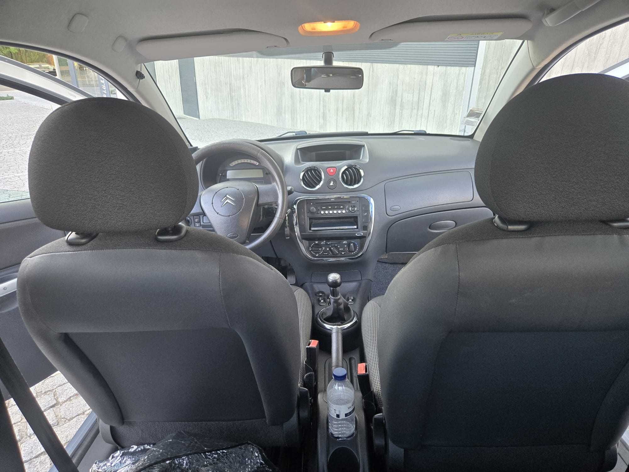 Citroën C2 ano 2008 gasolina 105.000 km