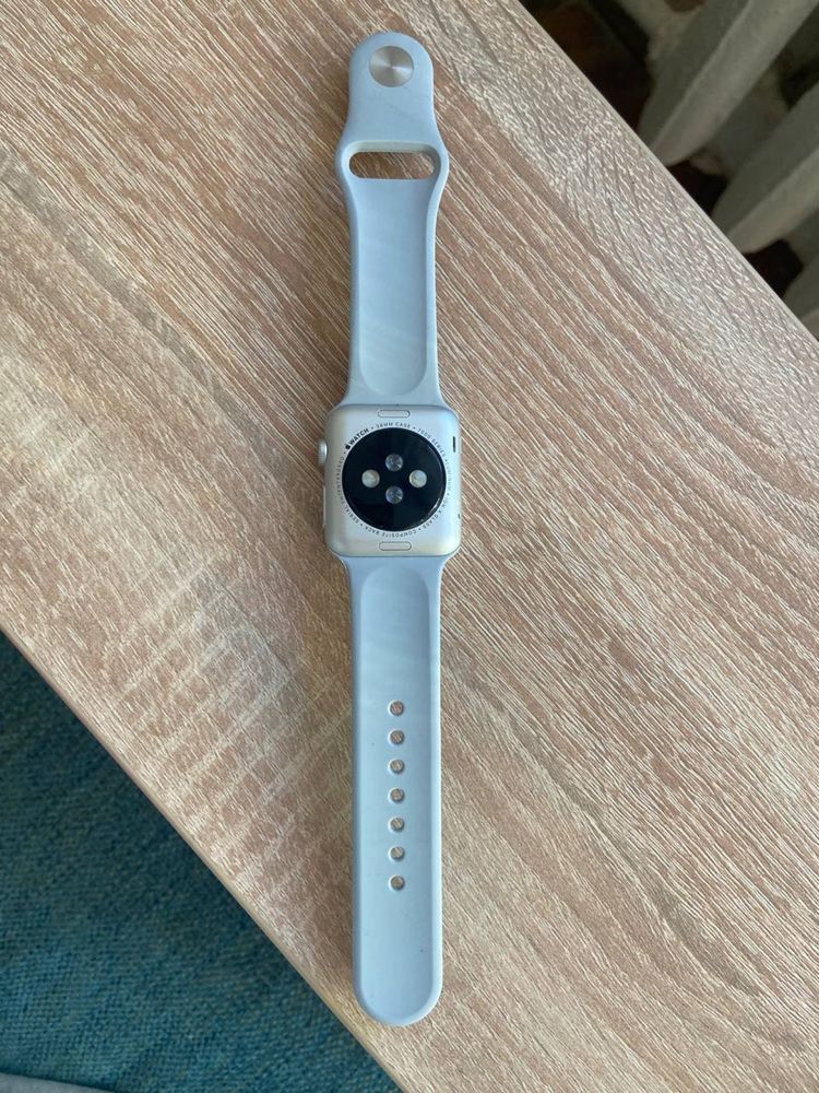 Apple Watch 38 mm (первая серия )