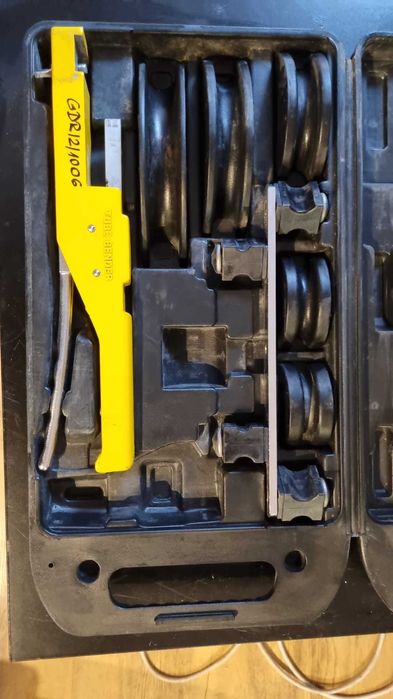 Giętarka do rur GDR 21/1006 Komplet w oryginalnej walizce