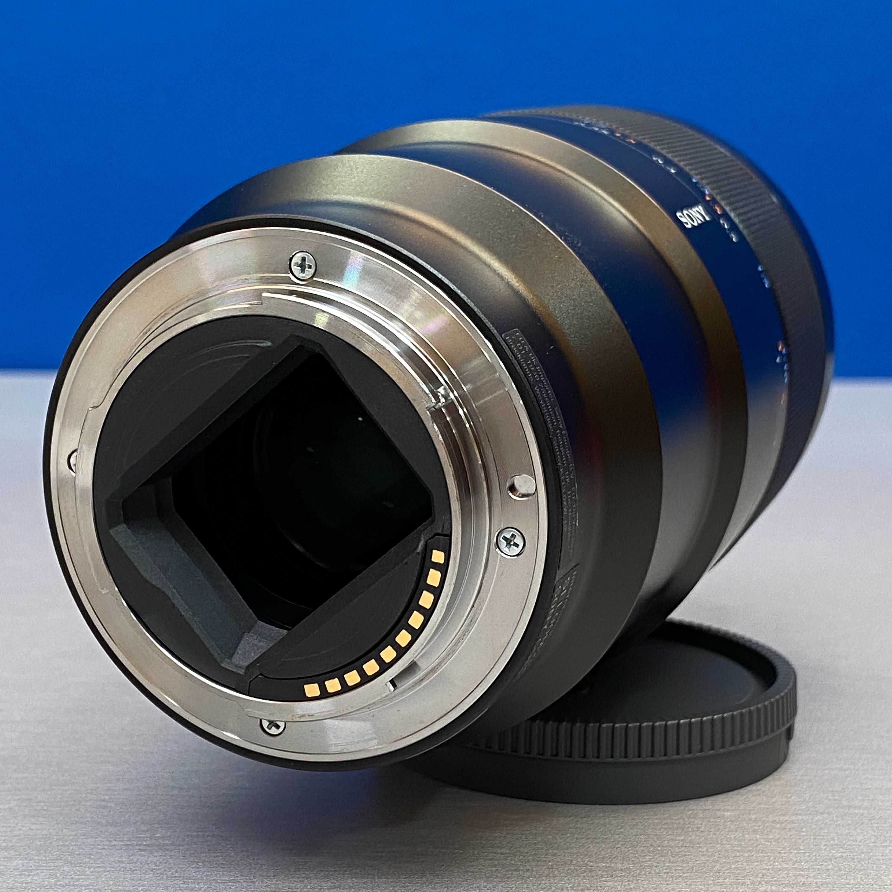 Sony FE 90mm f/2.8 Macro G OSS