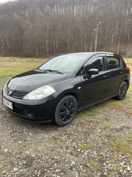 Ніссан тііда 2008рік 1.6  автомат