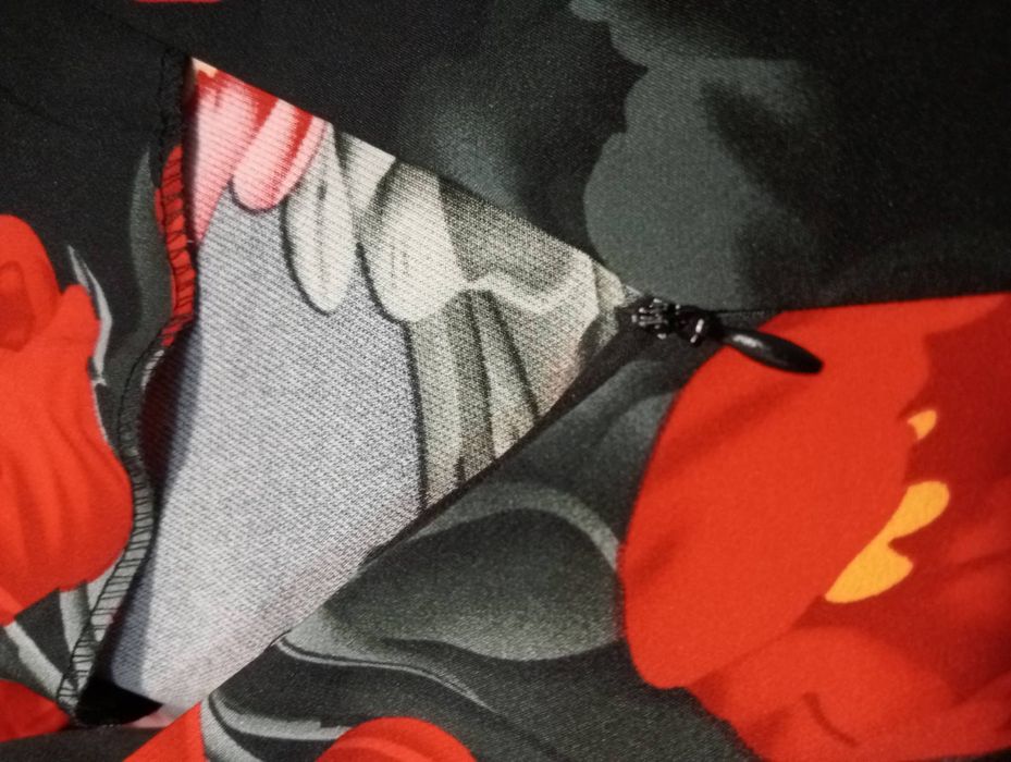 Сукня жіноча в гарному стані