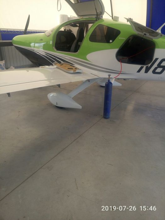 Заправка балонів киснем, азотом, аргоном, вуглекислим газом,  гелієм.