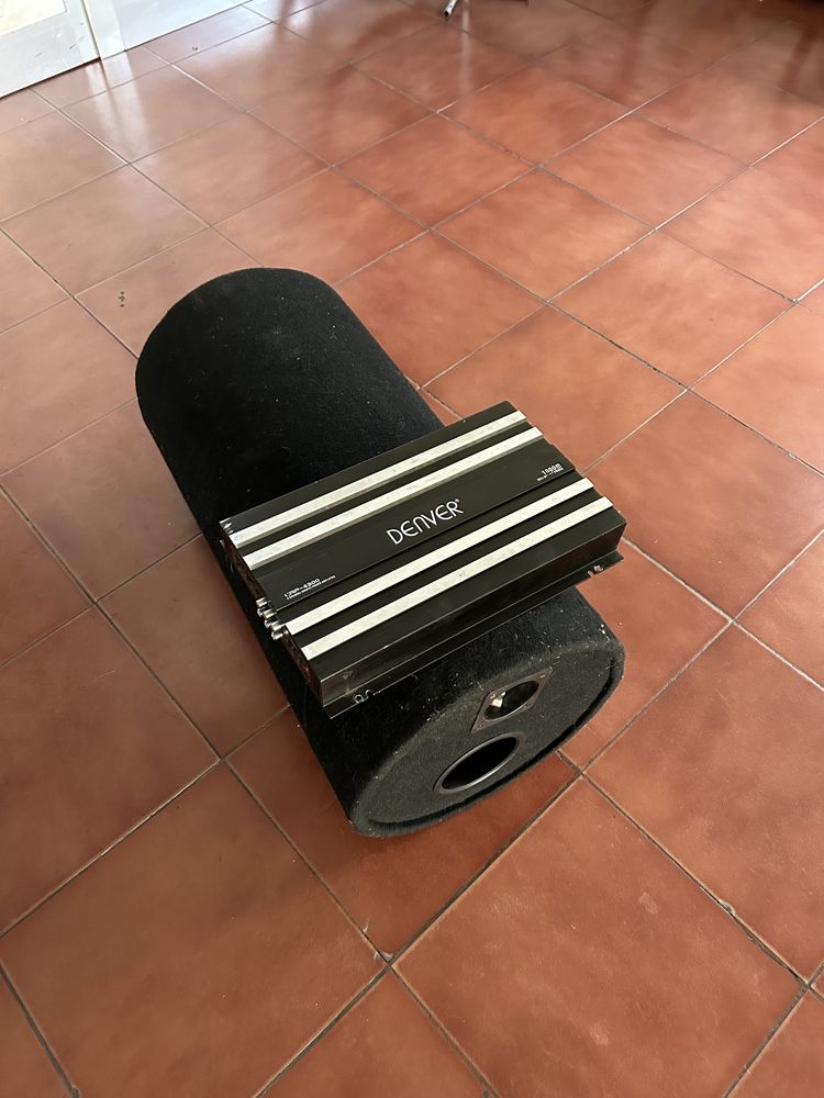 Amplificador Denver e Sobwoofer JBL