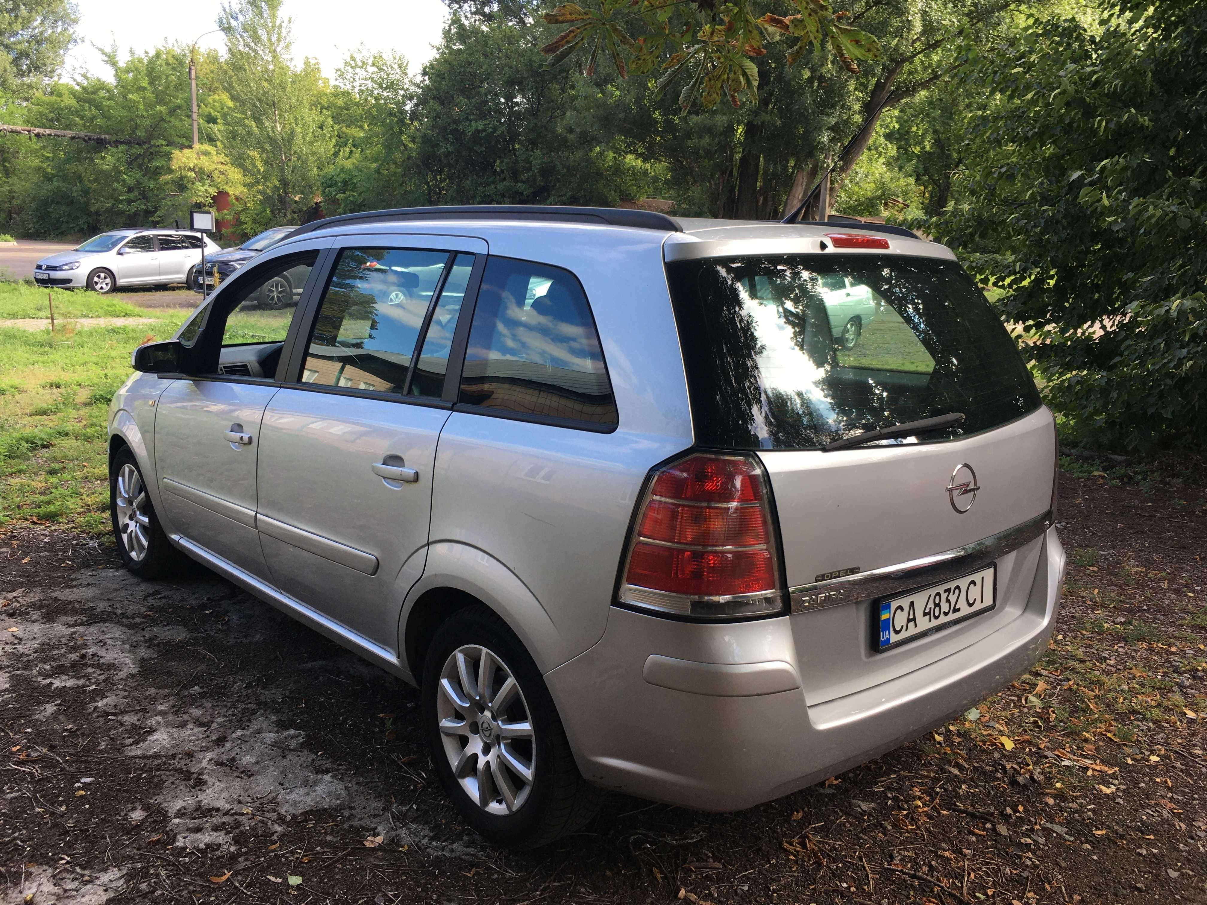Opel Zafira B. Возможен обмен